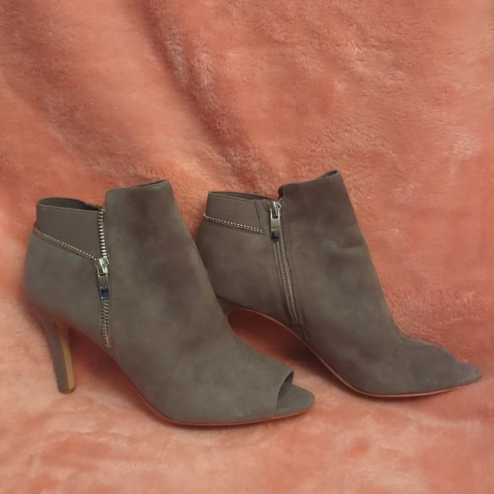 Marc Fisher Grey Swade Peep Toe Stiletto Heels - Picture 3 of 8